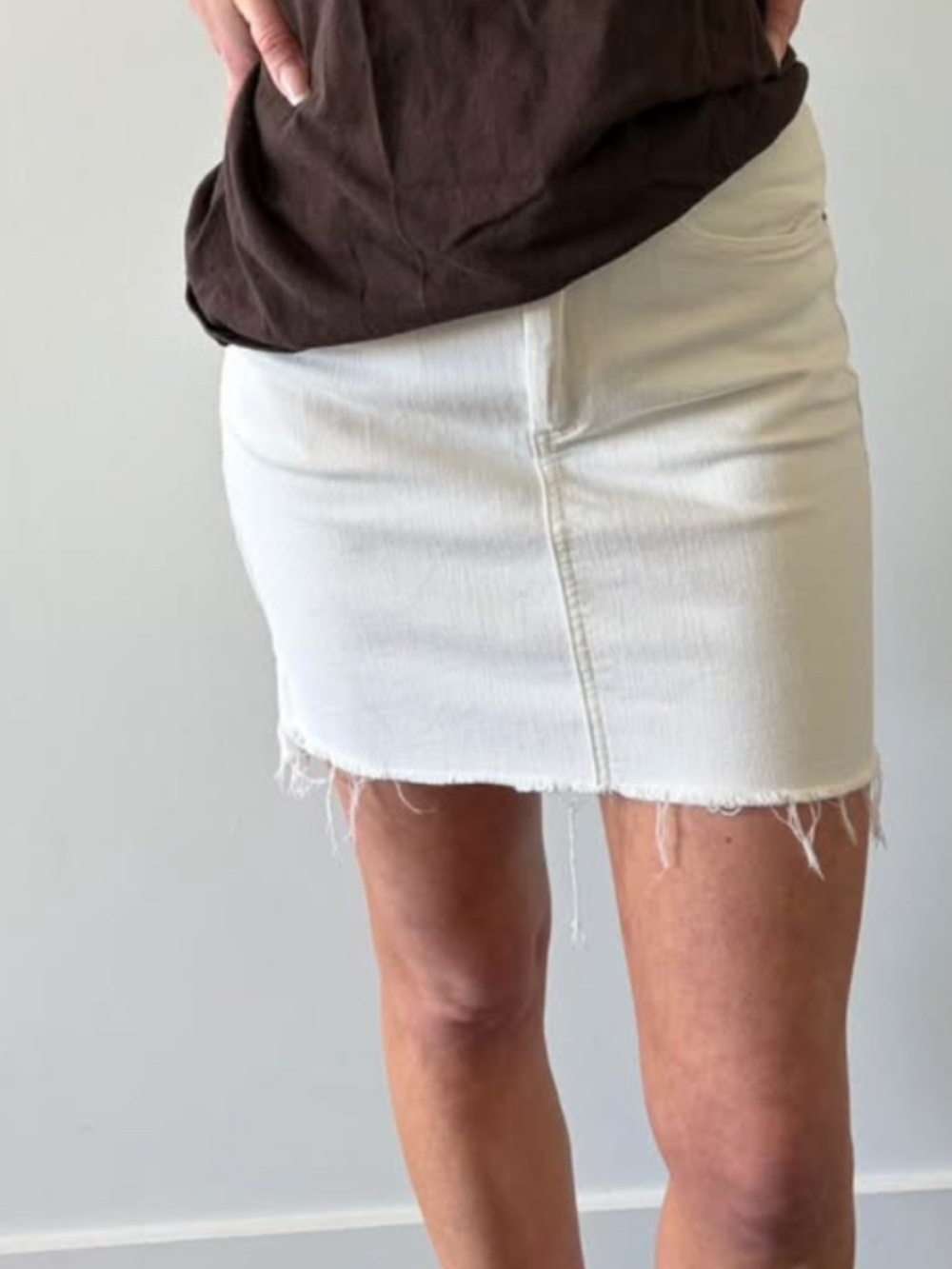 Wilfred Free white denim skirt - size 4